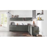 Interliving Küche Serie 3007 mit AEG Einbaugeräten Quarzgrau & Steel – zweizeilig