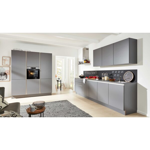 Interliving Küche Serie 3017 mit AEG Einbaugeräten Quarzgrau & Quarzgrau Metallic – zweizeilig