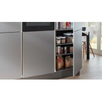 Interliving Küche Serie 3017 mit AEG Einbaugeräten Quarzgrau & Quarzgrau Metallic – zweizeilig