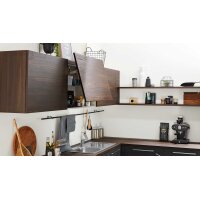 Interliving Küche Serie 3039 mit AEG-Einbaugeräten Mattschwarz & Nussbaum Kuba – Stellfläche ca. 275 x 305 cm