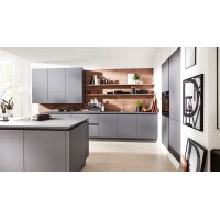Interliving Küche Serie 3098 mit SIEMENS Einbaugeräten Quarzgrau & Steineiche - dreizeilig
