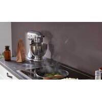 Interliving Küche Serie 3023 mit AEG...