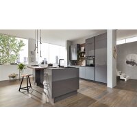 Interliving Küche Serie 3042 mit SIEMENS Einbaugeräten Quarzgrau & Eiche Graphitsilber – zweizeilig