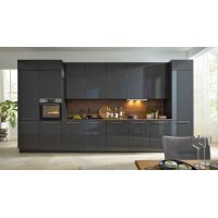 Interliving Küche Serie 3114 mit AEG...