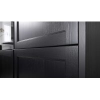 Interliving Küche Serie 3067 mit AEG Einbaugeräten schwarze Esche – zweizeilig