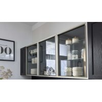 Interliving Küche Serie 3067 mit AEG Einbaugeräten schwarze Esche – zweizeilig