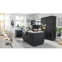 Interliving Küche Serie 3067 mit AEG Einbaugeräten schwarze Esche – zweizeilig