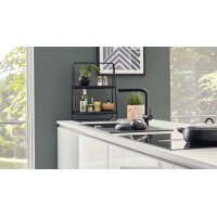 Interliving Küche Serie 3069 mit AEG-Einbaugeräten Stripe Wood Coffee & Hochglanz Weiß – zweizeilig