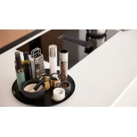 Interliving Küche Serie 3075 mit AEG-Einbaugeräten Stripe Wood Crema & Weiß – zweizeilig