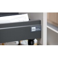 Interliving Küche Serie 3085 mit SIEMENS Einbaugeräten Sahara & Natureiche – zweizeilig