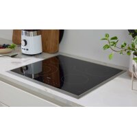 Interliving Küche Serie 3089 mit AEG-Einbaugeräten Weiß – Stellfläche ca. 220 x 480 cm
