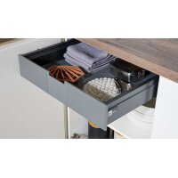 Interliving Küche Serie 3090 mit Side by Side Kühlschrank Magnolia – zweizeilig