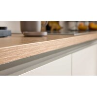 Interliving Küche Serie 3092 mit SIEMENS Einbaugeräten Sahara & Goldeiche - Stellfläche ca. 430 x 187 cm