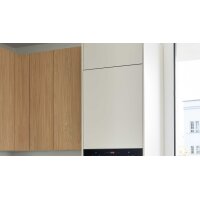 Interliving Küche Serie 3092 mit SIEMENS Einbaugeräten Sahara & Goldeiche - Stellfläche ca. 430 x 187 cm