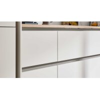 Interliving Küche Serie 3092 mit SIEMENS Einbaugeräten Sahara & Goldeiche - Stellfläche ca. 430 x 187 cm