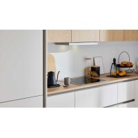 Interliving Küche Serie 3092 mit SIEMENS Einbaugeräten Sahara & Goldeiche - Stellfläche ca. 430 x 187 cm