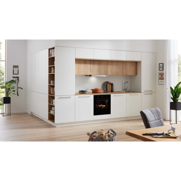 Interliving Küche Serie 3094 mit Garderobenschränken Mattweiß & Chalet Eiche