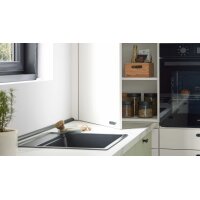 Culineo® Einbauküche C357 mit privileg Einbaugeräten Jade, Mattweiß & Marmor Venato Bianco - dreizeilig