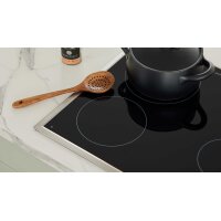 Culineo® Einbauküche C357 mit privileg Einbaugeräten Jade, Mattweiß & Marmor Venato Bianco - dreizeilig