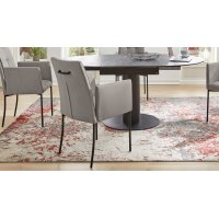 Interliving Esszimmer Serie 5104 – Armlehnstuhl graue Mikrofaser Dove & schwarzes Metallgestell
