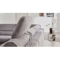 Interliving Sofa Serie 4305 – Comfort-Kopfstütze silberfarbene Chenille Miro