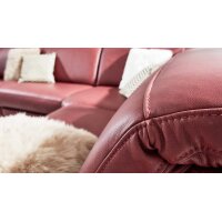 Interliving Sofa Serie 4054 – Ecksofa barolofarbenes Leder Credo & schwarze Metallfüße – Stellfläche ca. 287 x 254 cm