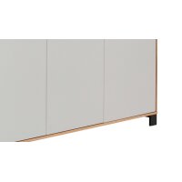 Interliving Garderoben Serie 6005 – Schuhschrank Eiche & lichtgrauer Lack – drei Türen