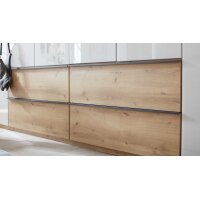 Interliving Kleiderschrank Serie 1205 – Kleiderschrank Champagner & Eiche Bianco – sechs Türen & vier Schubladen, Breite ca. 300 cm