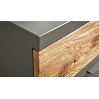 Interliving Schlafzimmer Serie 1025 – Schubladenkommode Graphit & Balkeneiche gehackt - vier Schubladen