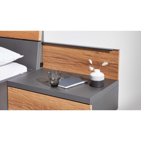 Interliving Schlafzimmer Serie 1025 – Aufsatzpaneel links - Balkeneiche gehackt