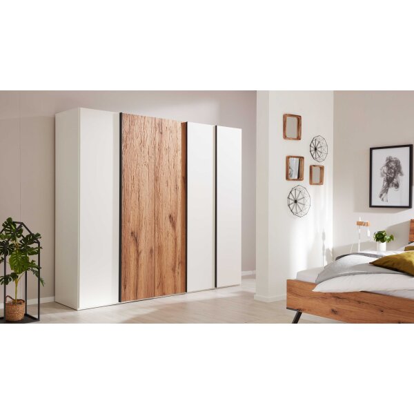 Interliving Schlafzimmer Serie 1025 – Kleiderschrank Weiß & Balkeneiche gehackt - fünf Türen, Breite ca. 249 cm