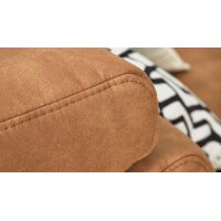 Interliving Sofa Serie 4254 – Ecksofa cognacfarbene Mikrofaser Magnum & schwarze Metallfüße 4.35 – Stellfläche ca. 340 x 195 cm