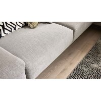 Interliving Sofa Serie 4251 – Ecksofa mit Funktionen platinfarbener Bezug Vaneo 7 & schwarze Metallfüße 4.26 – Stellfläche ca. 300 x 225 cm
