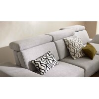 Interliving Sofa Serie 4251 – Ecksofa mit Funktionen platinfarbener Bezug Vaneo 7 & schwarze Metallfüße 4.26 – Stellfläche ca. 300 x 225 cm