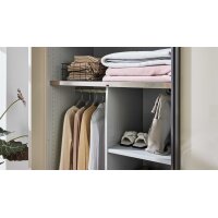 Interliving Kleiderschrank Serie 1205 – Schwebetürenschrank Champagner & Schiefer – drei Türen, Breite ca. 300 cm