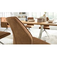 Interliving Esszimmer Serie 5104 – Polsterstuhl mit Drehfunktion bernsteinfarbene Mikrofaser Amber & Edelstahl