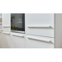 WERT KÜCHE® Nora mit gorenje Einbaugeräten Kristallweiß & Aurora Eiche – Stellfläche ca. 299 x 275 cm