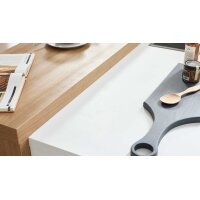 WERT KÜCHE® Nora mit gorenje Einbaugeräten Kristallweiß & Aurora Eiche – Stellfläche ca. 299 x 275 cm