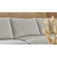 Interliving Sofa Serie 4255 – Ecksofa silberfarbener Bezug Mara 9 & schwarze Metallfüße 4.26 - Stellfläche ca. 270 x 240 cm