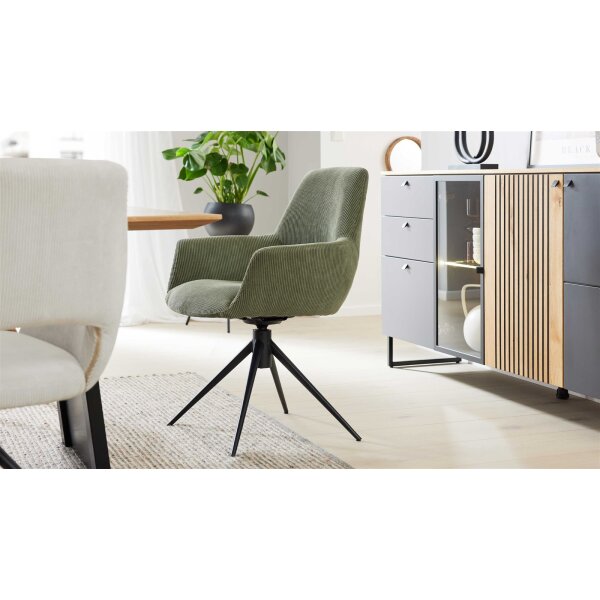 Interliving Esszimmer Serie 5605 – Armlehnstuhl mit Drehfunktion waldgrüner Cord Rebel & schwarzes Eisen