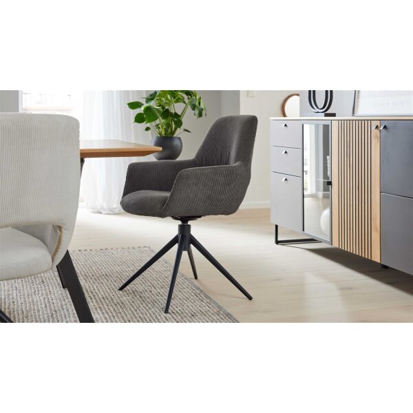Interliving Esszimmer Serie 5605 – Armlehnstuhl mit Dreh- und Rückholfunktion anthrazitfarbener Cord Rebel & schwarzes Eisen