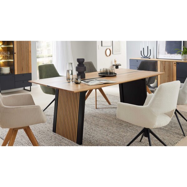 Interliving Esszimmer Serie 5605 – Esstisch Charakter-Eiche & Schwarz - ca. 180 x 100 cm