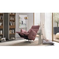 Interliving Sessel Serie 4504 pastellvioletter Bezug GCP 8 & Edelstahl