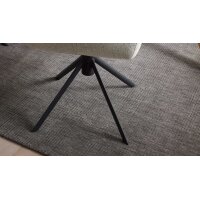 Interliving Esszimmer Serie 5118 – Armlehnstuhl mit Drehfunktion champagnerfarbener Bouclé Elegant wish E07 & mattschwarzes Eisen
