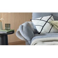 Interliving Sofa Serie 4400 - Chaiselongue taubenblauer Bezug DCT 16 & schwarze Metallfüße