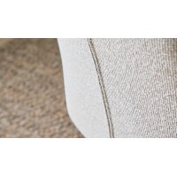 Interliving Esszimmer Serie 5102 – Armlehnstuhl mit Drehfunktion leinenfarbener Jacquard Lodge L07 & schwarzes Eisen