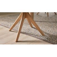 Interliving Esszimmer Serie 5102 – Armlehnstuhl Eiche bianco & leinenfarbener Jacquard Lodge L07