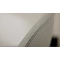 Interliving Esszimmer Serie 5115 - Armlehnstuhl Ravi milchkaffeefarbenes Leder Tendens Latte & anthrazitfarbenes Metall