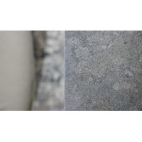 Interliving Esszimmer Serie 5115 - Esstisch mit robuster Tischplatte DEKTON® Grafitte Industrial & anthrazitfarbenes Metall - ca. 200 x 100 cm