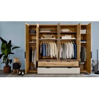 Interliving Schlafzimmer Serie 1034 – Kleiderschrank champagnerfarbenes Glas & Kernholz – sechs Türen & zwei Schubladen, Breite ca. 300 cm